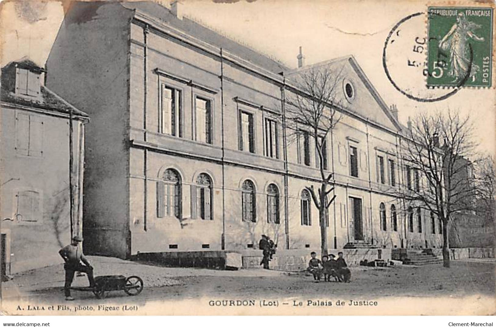 GOURDON - Le Palais De Justice - état - Gourdon