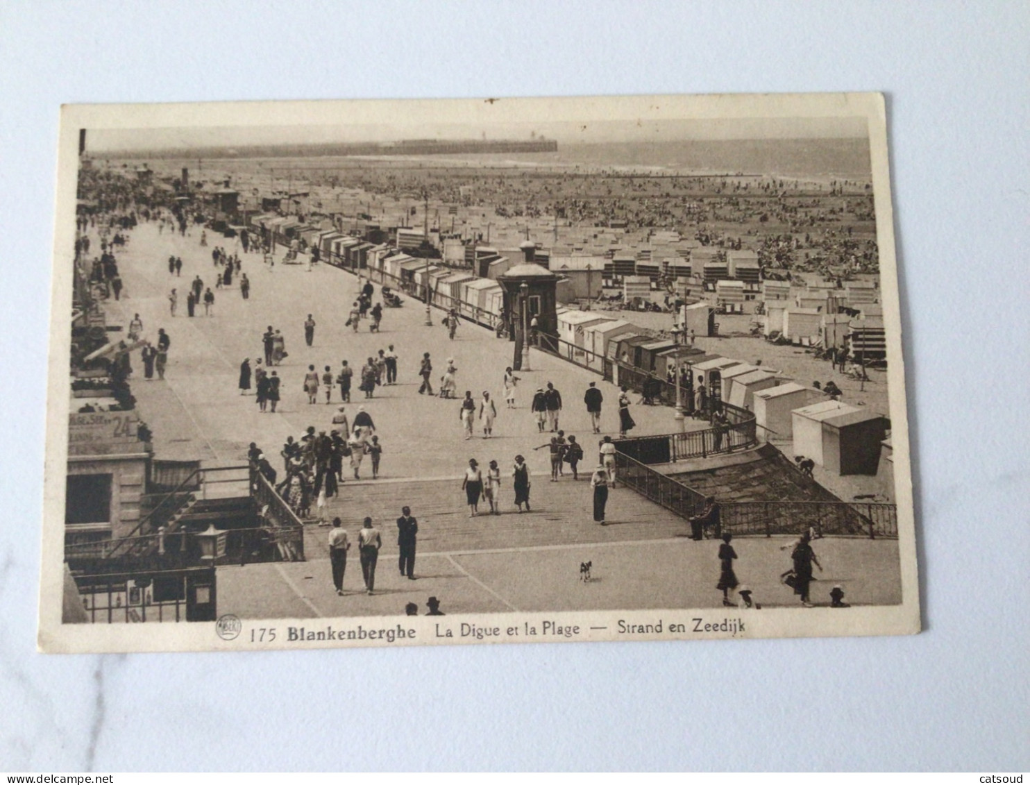 Carte Postale Ancienne (1935)  Blankenberghe La Digue Et La Plage - Strand En Zeedijk - Blankenberge