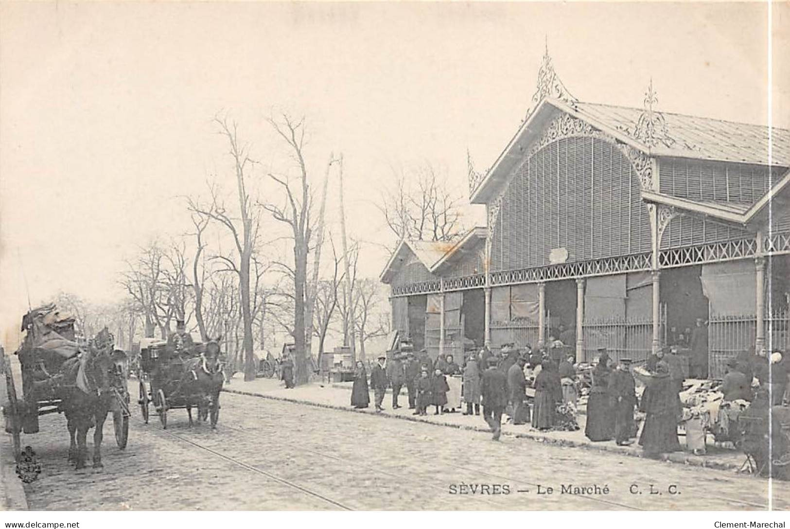 SEVRES - Le Marché - Très Bon état - Sevres