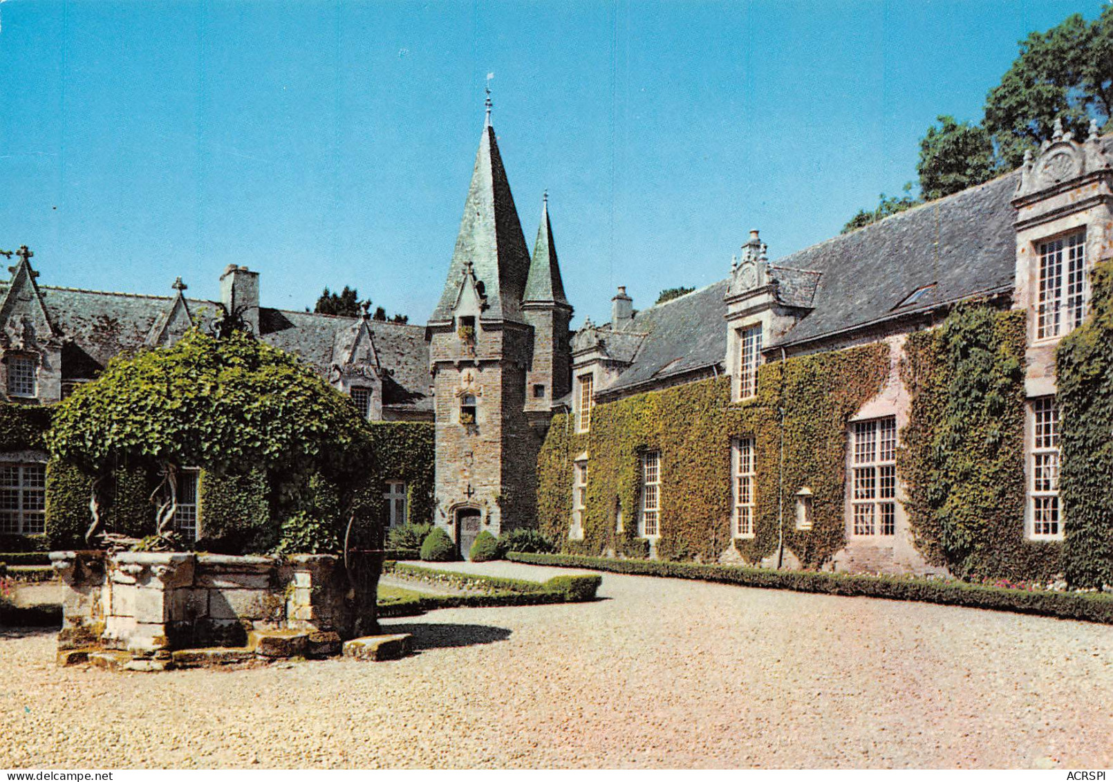 ROCHEFORT EN TERRE   Le Château - Cour D'honneur     20  (scan Recto Verso)MH2937 - Rochefort En Terre