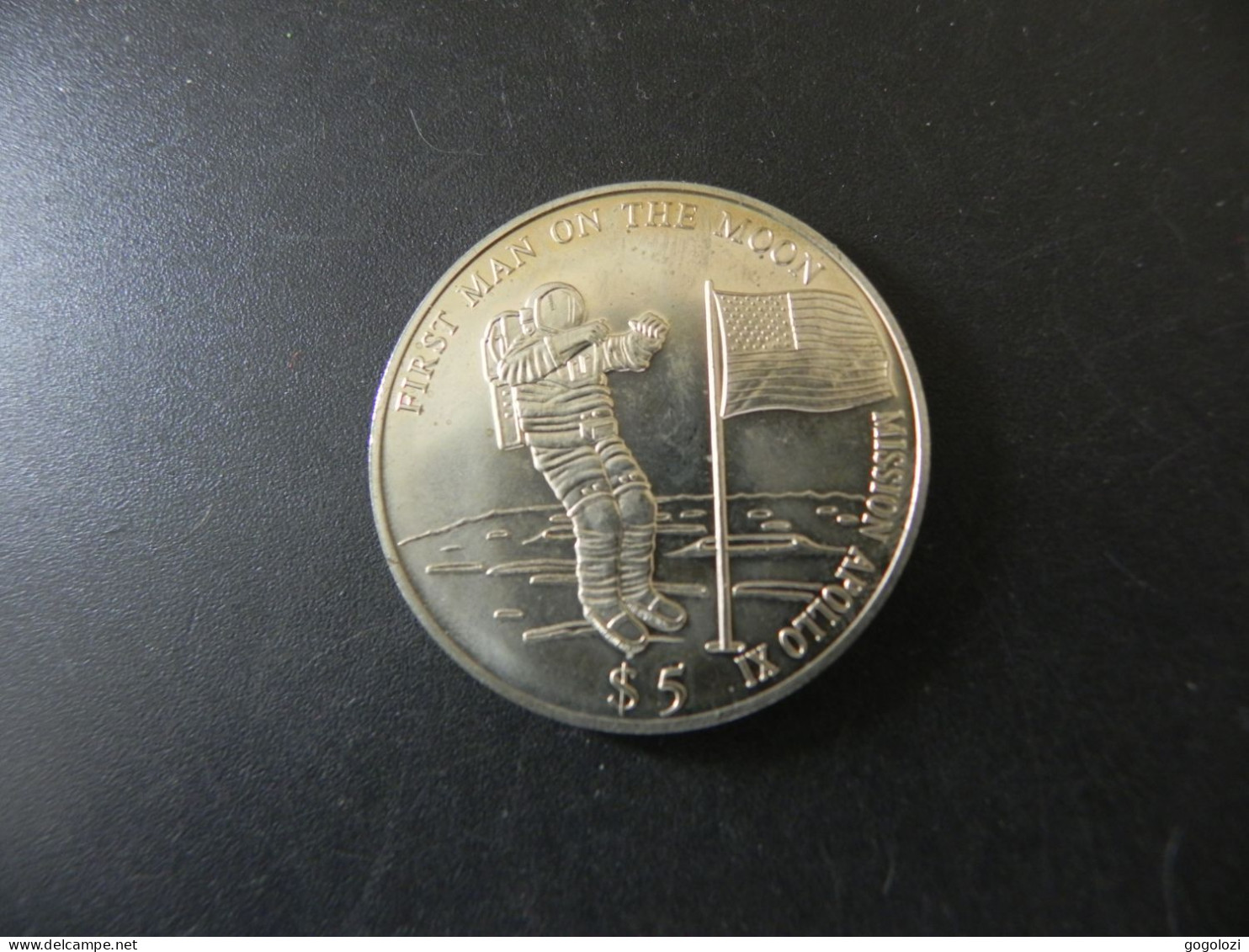 Liberia 5 Dollars 2000 - First Man On The Moon - Mission Apollo XI. - Liberia