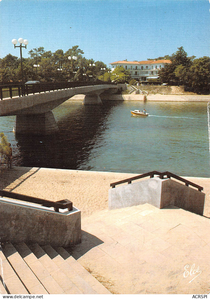 HOSSEGOR  Le Nouveau Pont Sur Le Canal - Au Fond, L'hôtel Mercedes          40 (scan Recto Verso)MH2957 - Hossegor