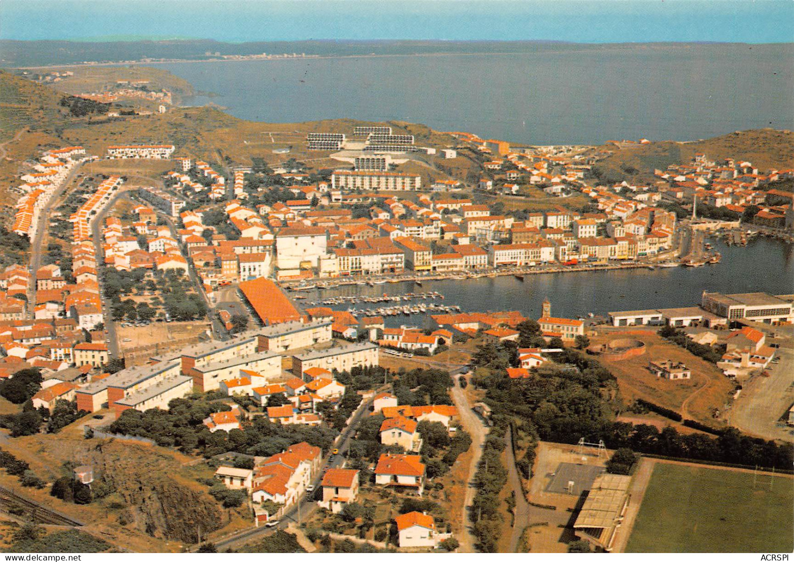 PORT VENDRES    En Avion Au-dessus De La Ville Et Du Port        48 (scan Recto Verso)MH2970 - Port Vendres