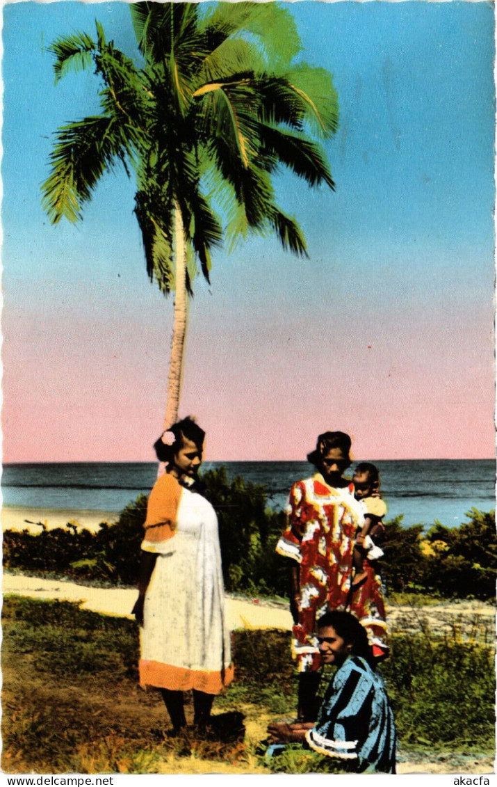 PC NEW CALEDONIA, FEMMES DE ILES, Vintage Postcard (b53601) - Nouvelle Calédonie