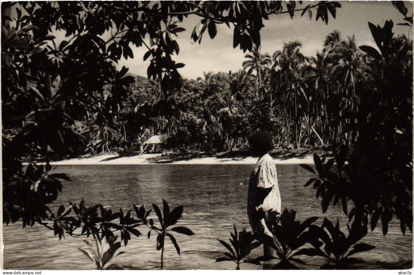 PC NEW CALEDONIA, NOUMEA, BEACH SCENE, Vintage Postcard (b53537) - Papua Nueva Guinea