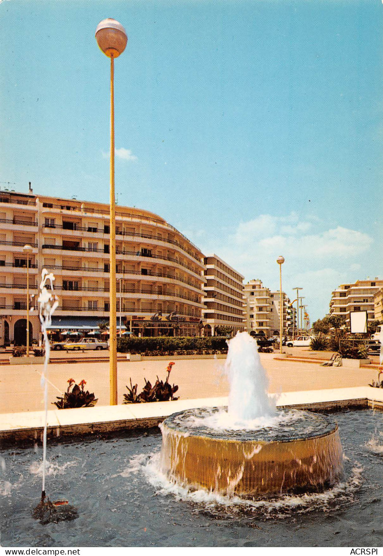 CANET PLAGE   Le Bassin Et Son Jet D'eau           45 (scan Recto Verso)MH2973 - Canet Plage