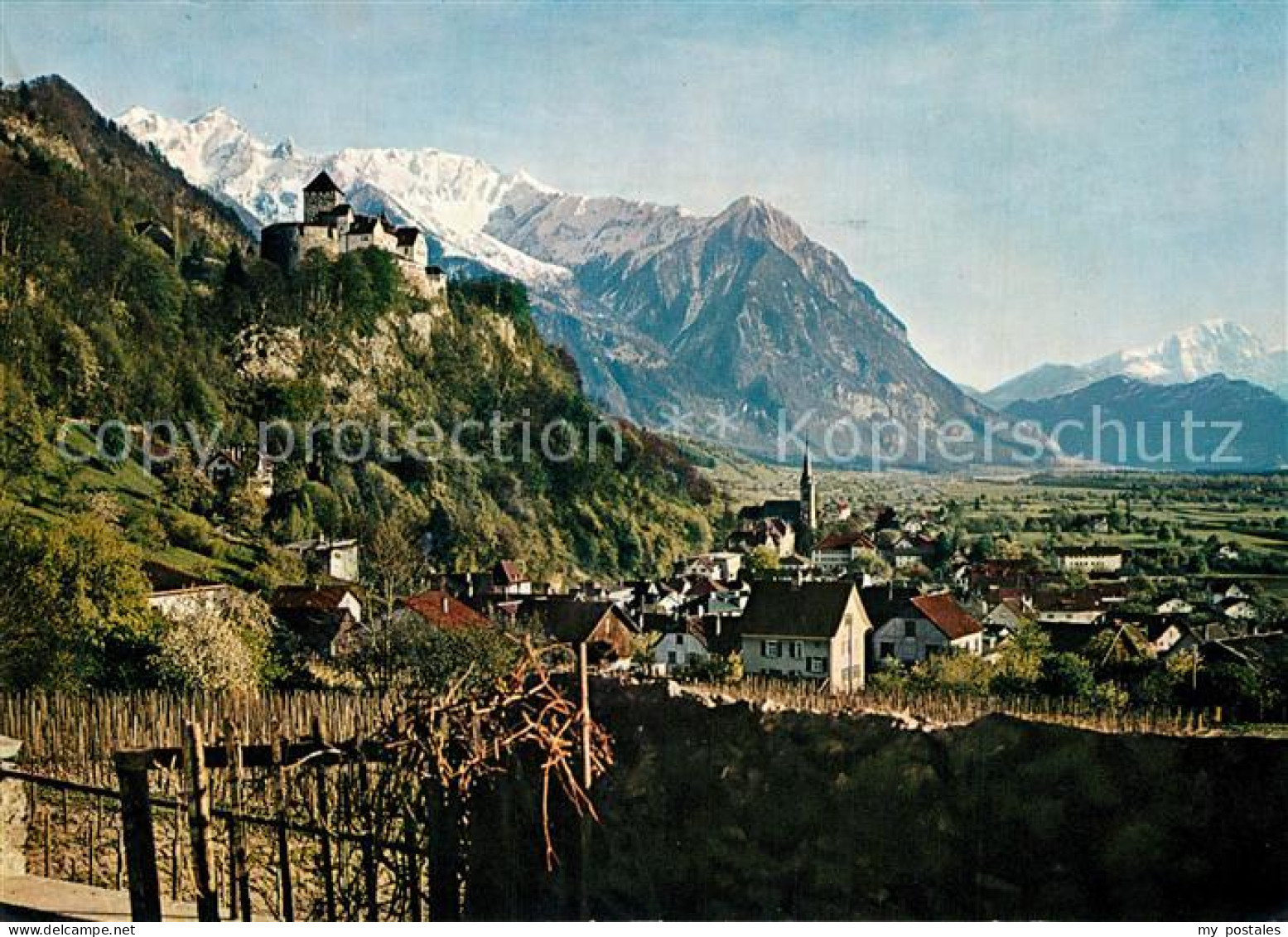 73479007 Vaduz Panorama Schloss Alpen Vaduz - Liechtenstein