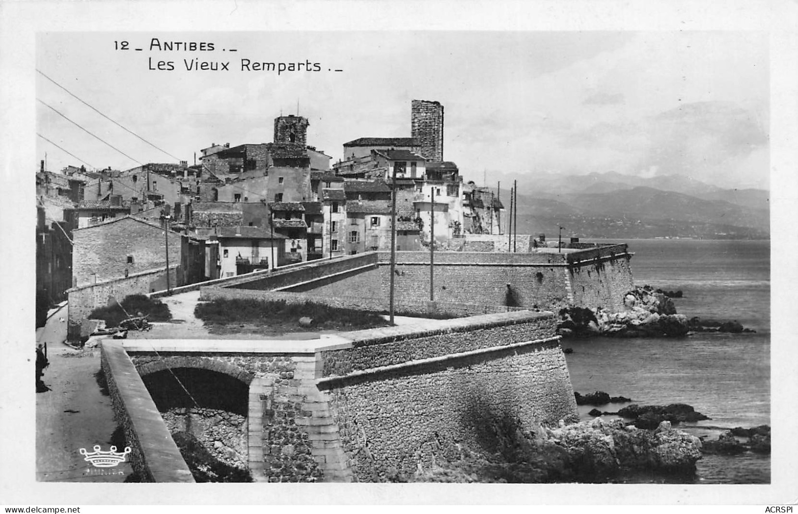 ANTIBES Les Vieux Remparts  5  (scan Recto Verso)MH2902UND - Antibes - Les Remparts