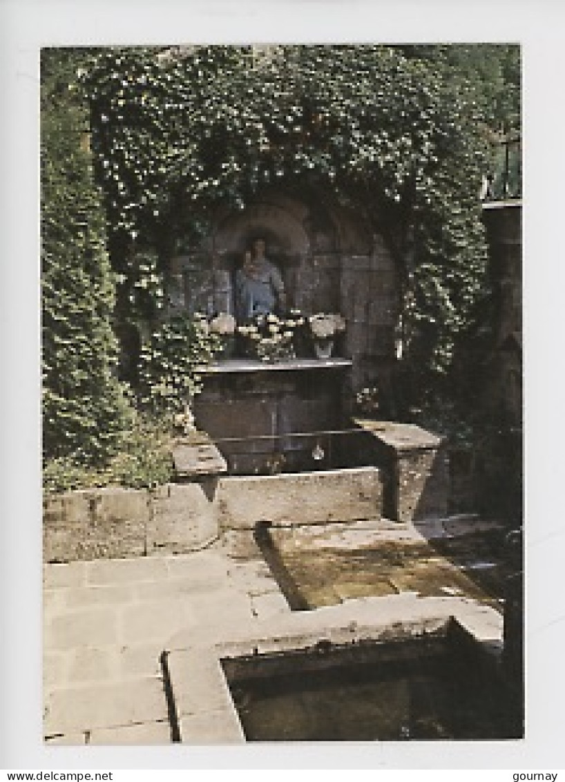 Josselin : Fontaine De La Chapelle Notre Dame Du Roncier - N°42 Artaud - Josselin