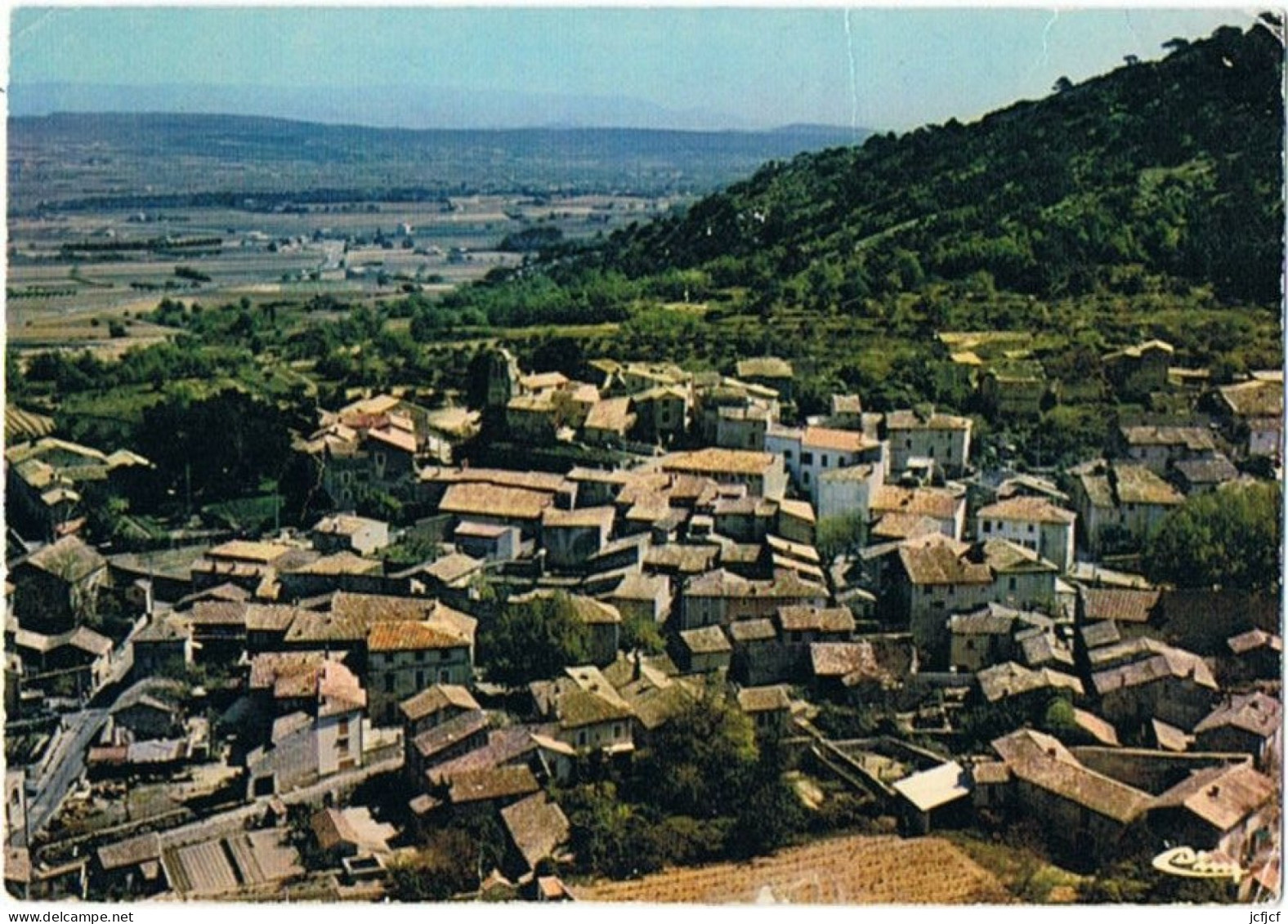 CPM..84..ROBION..VAUCLUSE..VUE GENERALE AERIENNE - Robion