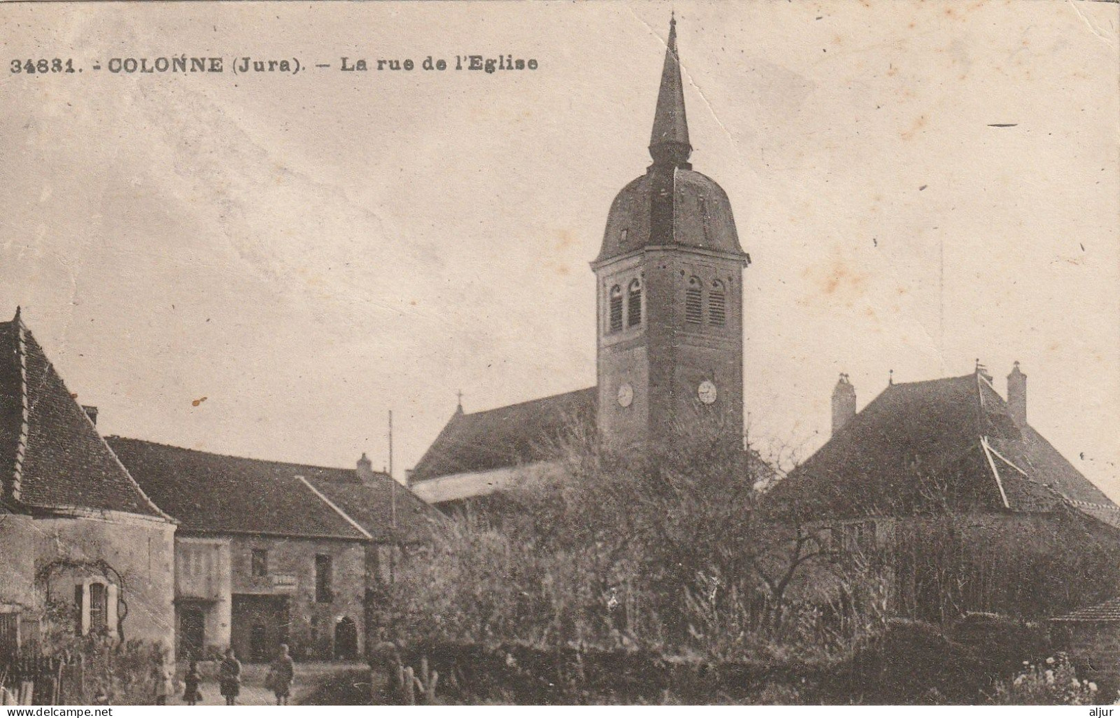 COLONNE (Jura) La Rue De L'Eglise - Poligny