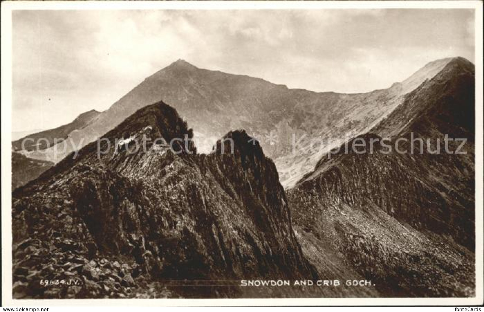 11732736 Snowdon And Crib Goch Mountains Valentine's Post Card Gwynedd - Other & Unclassified