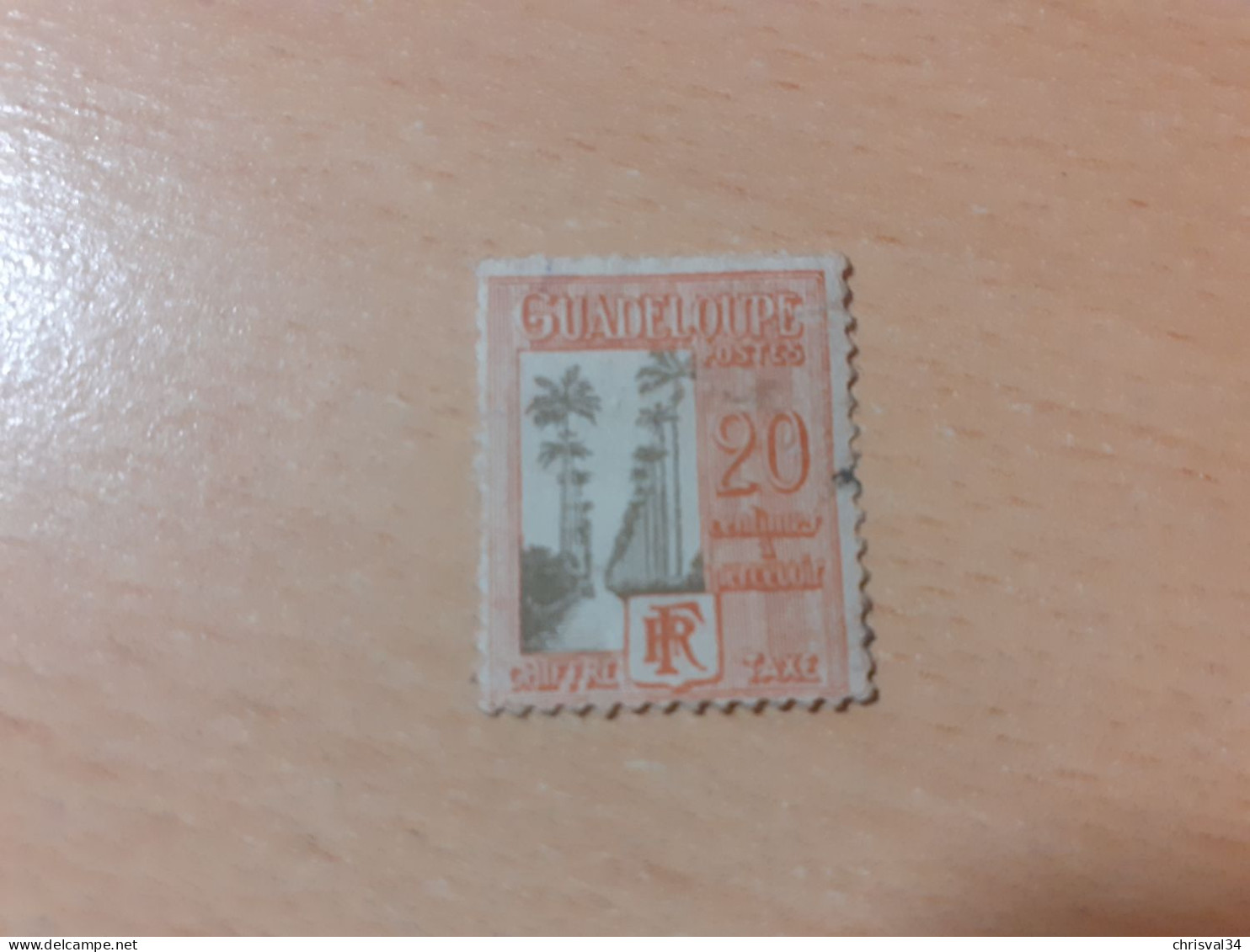 TIMBRE   GUADELOUPE   TAXE    N  30    COTE  0,75   EUROS  OBLITERE - Postage Due