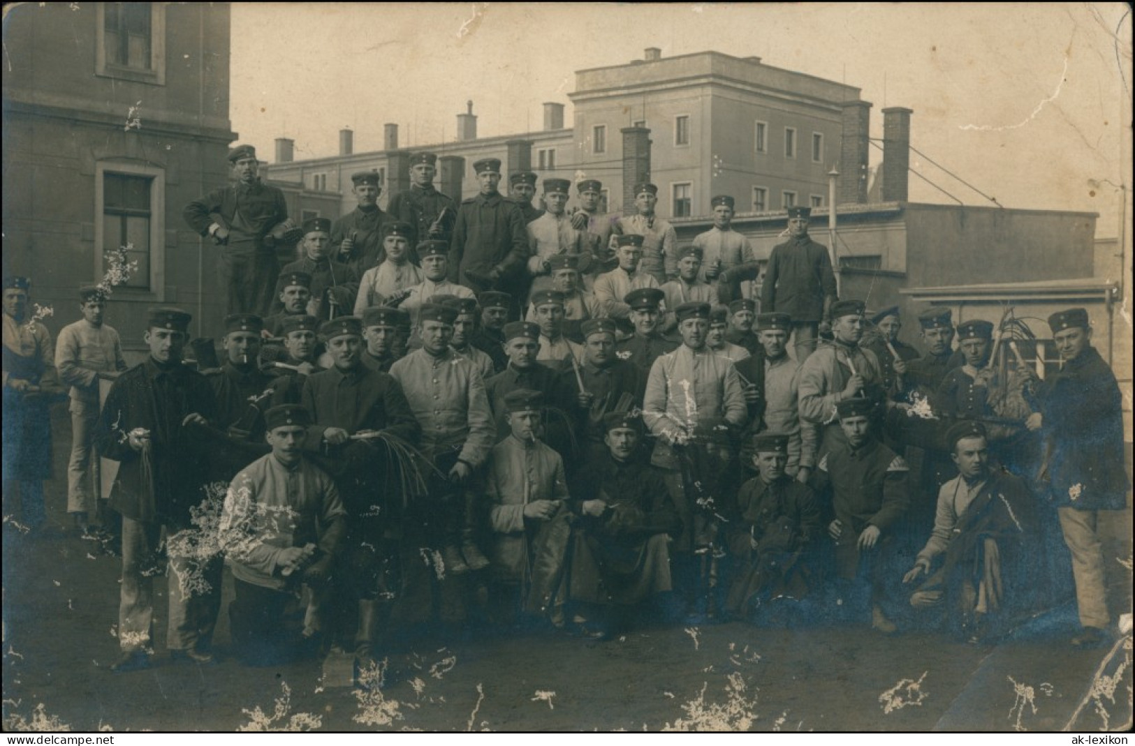 Bautzen Budyšin Privatfoto - Soldatengruppe Vor Der Kaserne 1915 Privatfoto  - Bautzen