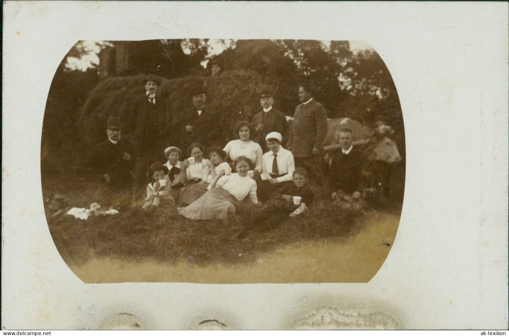 Menschen Soziales Leben - Familienfoto Gruppenfoto Im Grünen 1910 Privatfoto - Gruppen Von Kindern Und Familien