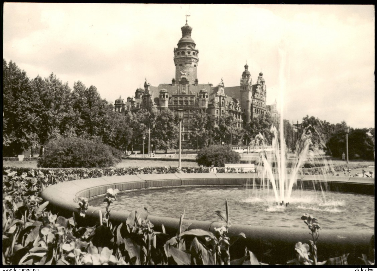 Ansichtskarte Leipzig Neues Rathaus; Wasserspiele Davor 1964 - Leipzig