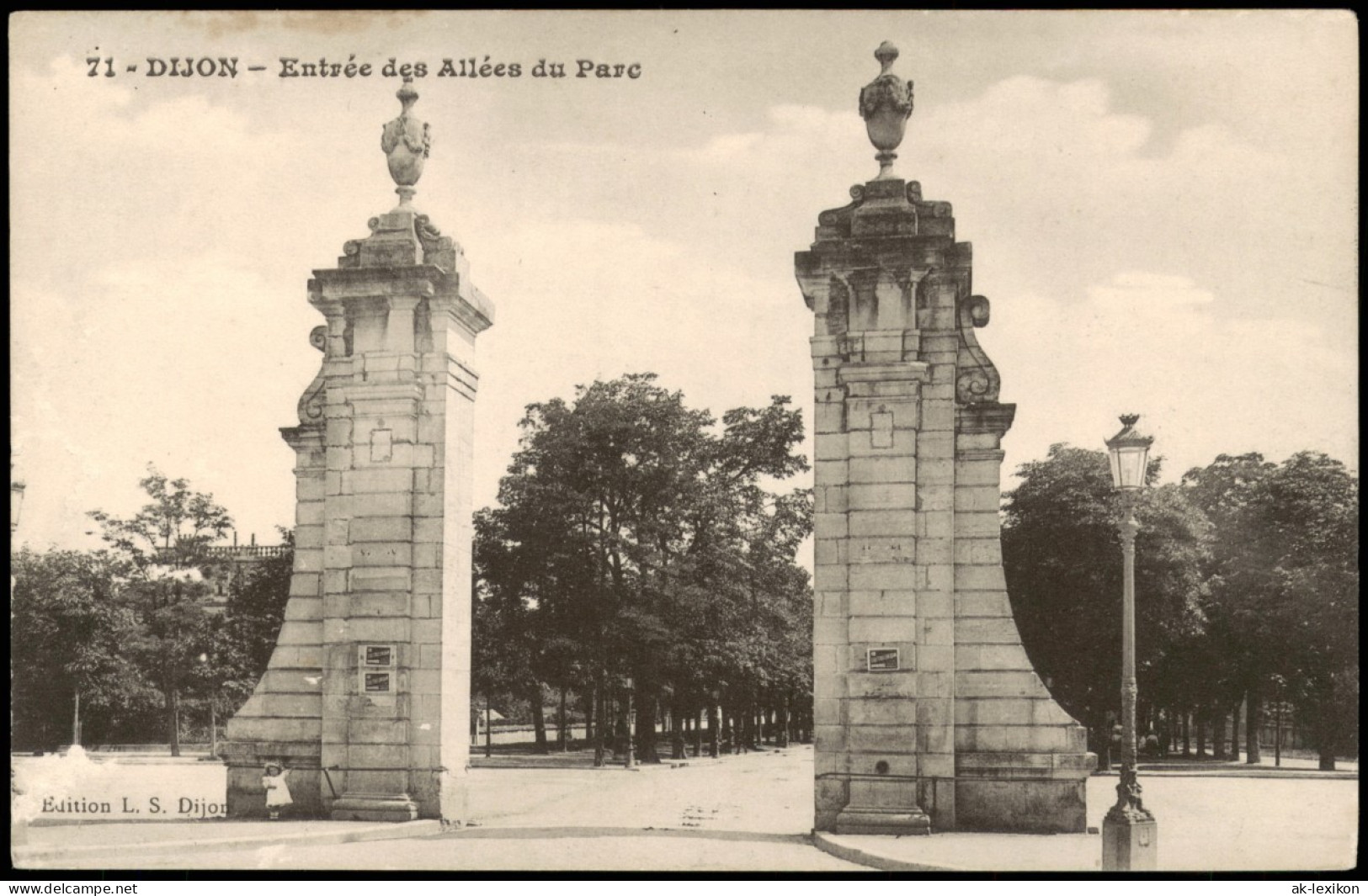 CPA Dijon (Dision) Dijon Entrée Des Allées Du Parc 1910 - Dijon