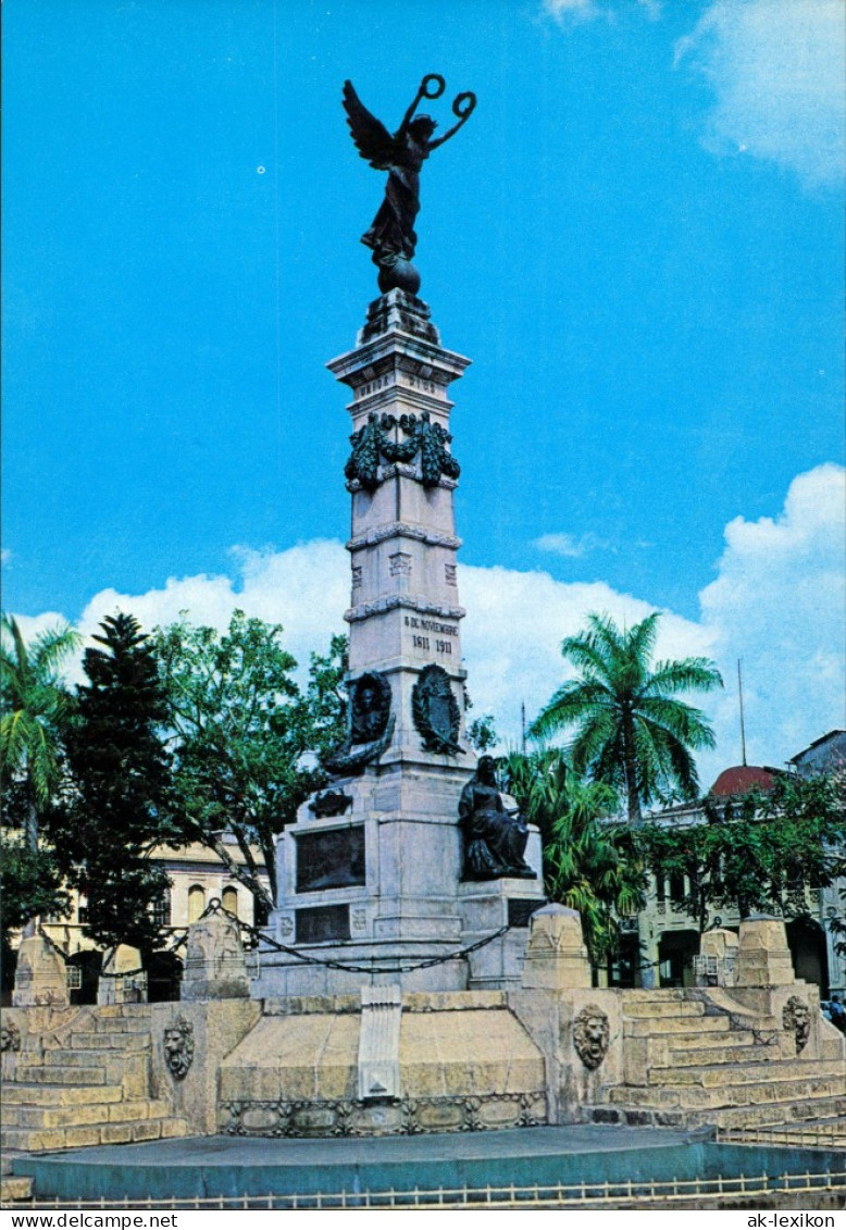 Postcard San Salvador Monumento A La Libertad 1973 - Unclassified