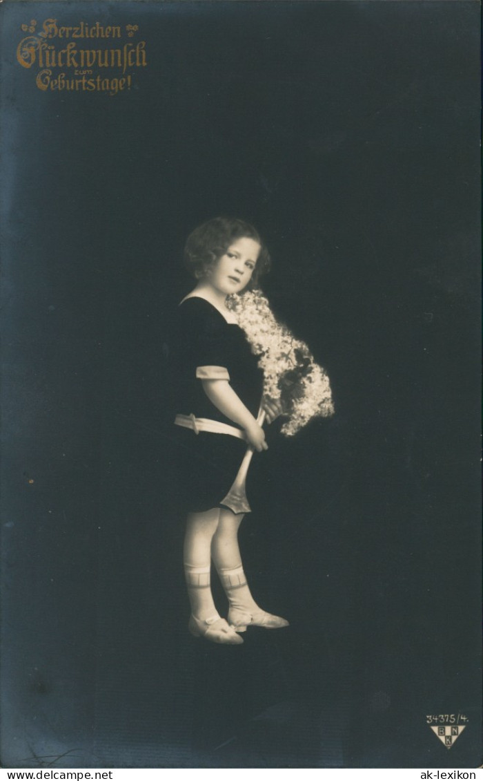 Ansichtskarte  Goldschrift Mädchen Mit Blumen Fotokunst Schwarz Weiß 1909 - Birthday