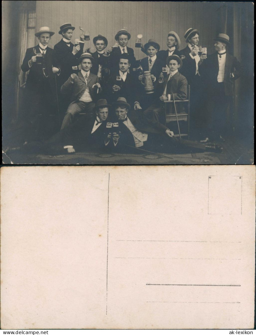 Studentika Burschenschaft Männer Beim Biertrinken # 1913 Privatfoto - Non Classés