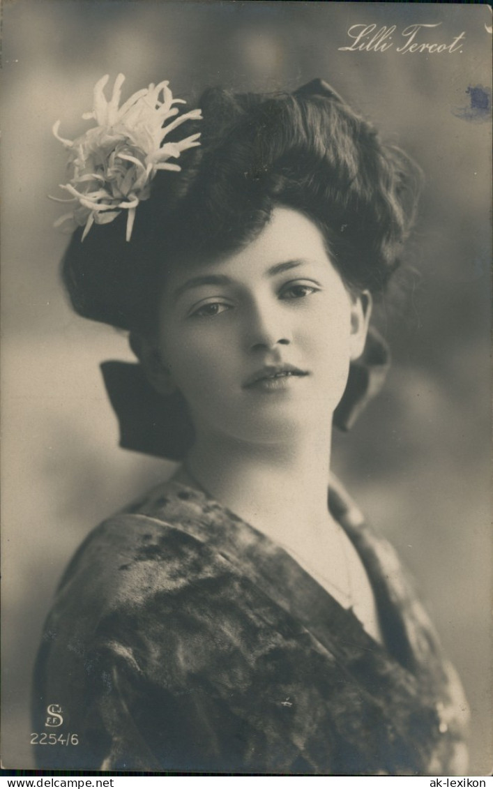 Ansichtskarte  Lassiv Schauende Frau Lilly Tercot Fotokunst 1909 - Bekende Personen