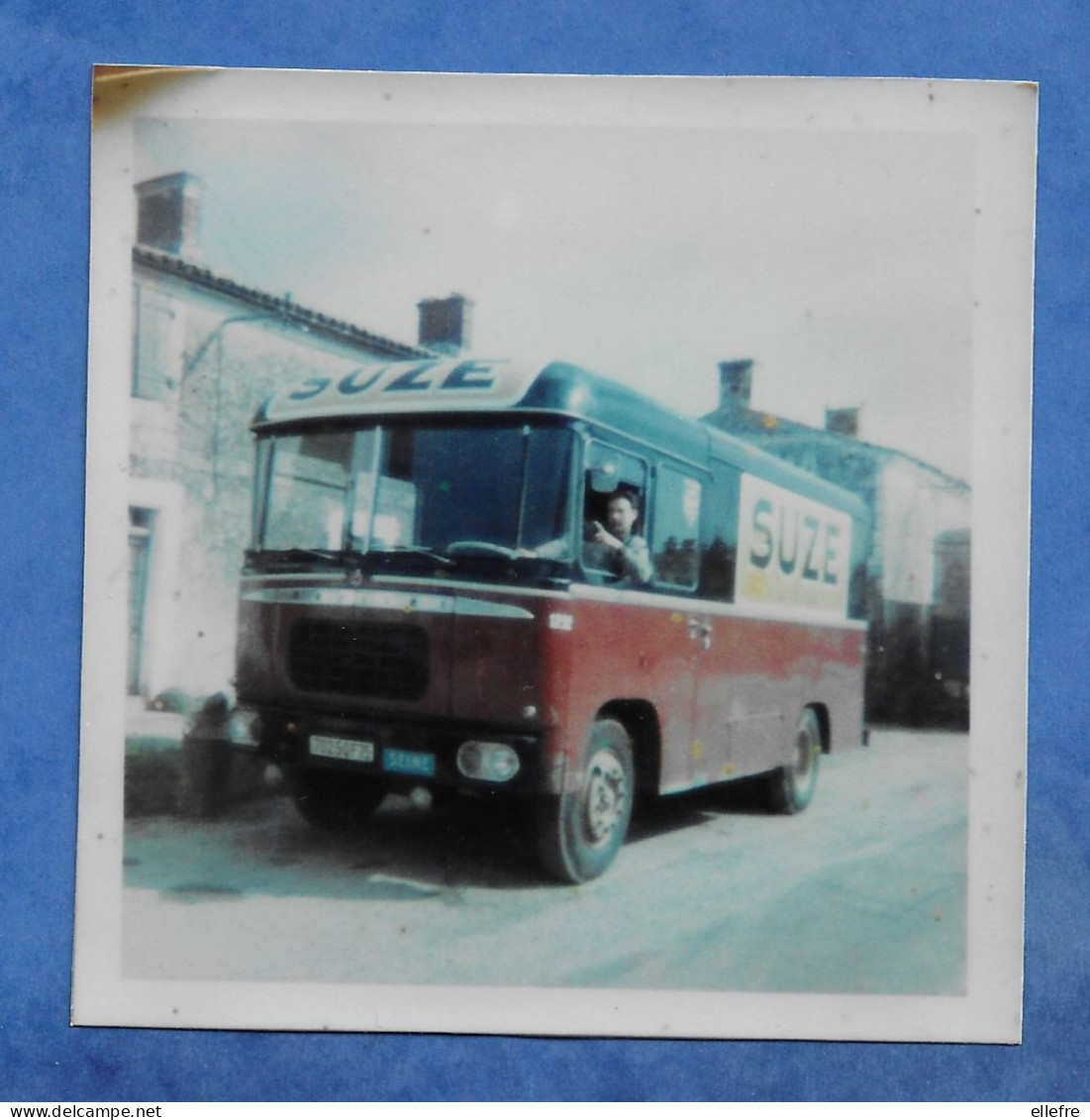 Photo Repro ( Photo D'une Photo ) Ancien Camion Berliet Mono Bloc Camion Publicité Liqueur SUZE ( Qualité Médiocre ) - Automobile