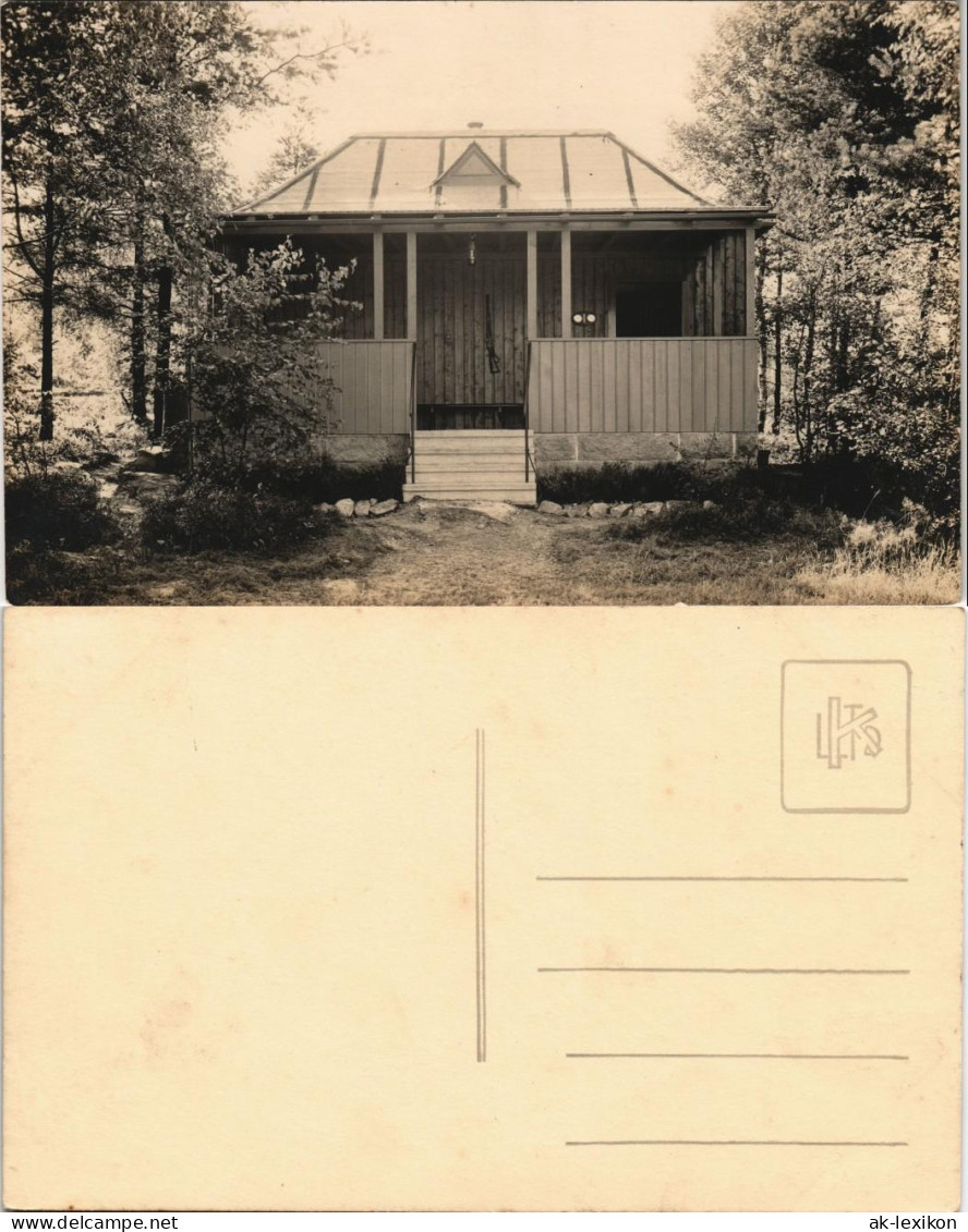 Foto  Jagdhütte, Gewehr Im Wald 1930 Privatfoto Foto - To Identify