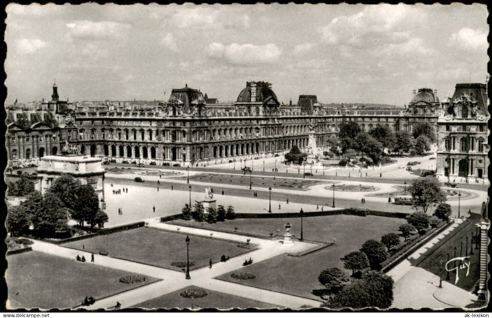 CPA Paris Perspective Sur Le Louvre Et Le Carrousel 1960 - Louvre