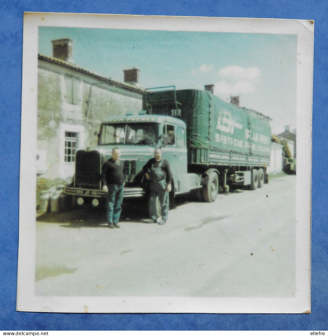 Photo Repro ( Photo D'une Photo) Ancien Camion Poids Lourd Bernard ? Transport Drouin Frères 44 Qualité Médiocre - Automobiles