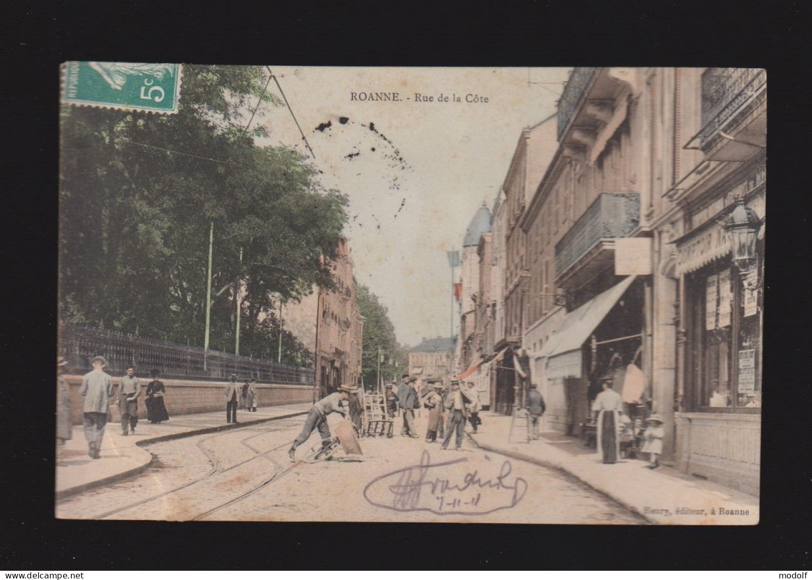 CPA - 42 - Roanne - Rue De La Côte - Animée - Colorisée - Circulée En 1911 - Roanne