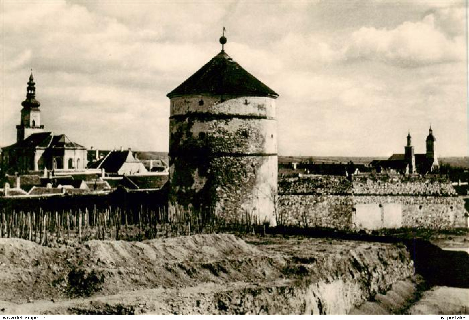 73943219 Modra_Slovakia Stara Basta Stadtmauer Turm - Slowakei