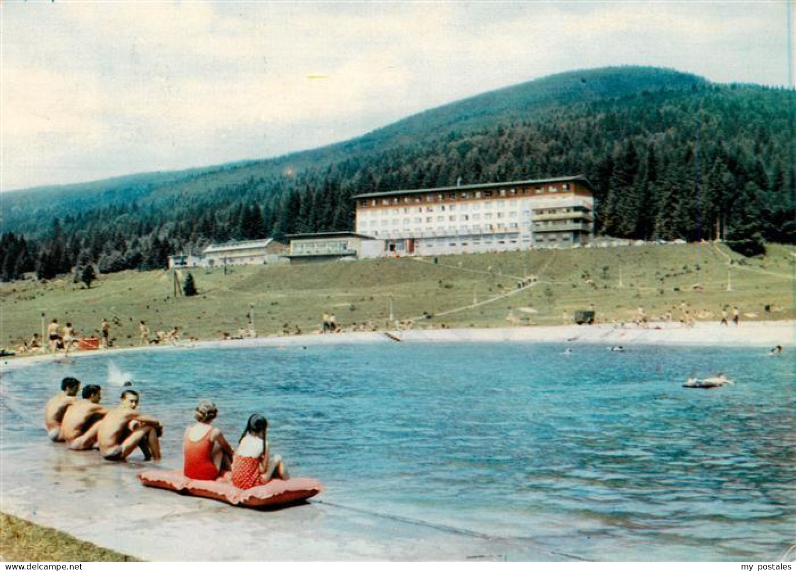73943206 Tale_Brezno_Bries_Nizke_Tatry_SK Hotel Partizan Freibad - Slowakei