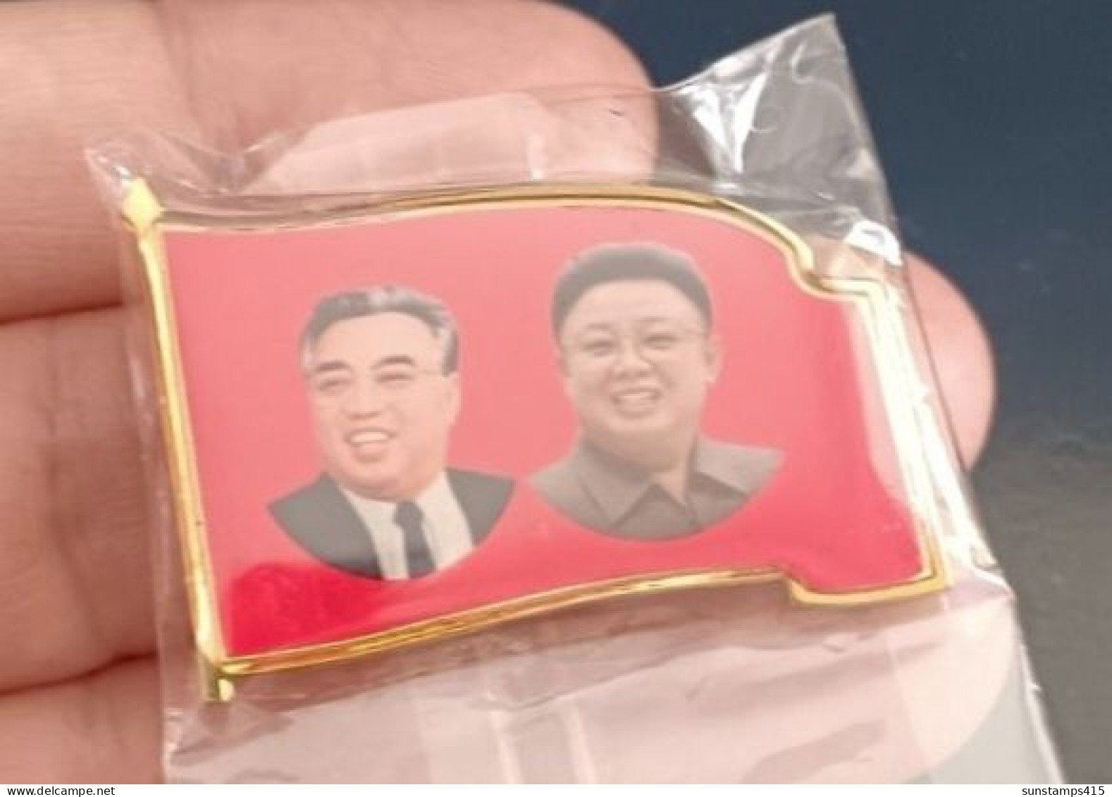 North Korean Leader Badge, Very Rare! - Corea Del Nord
