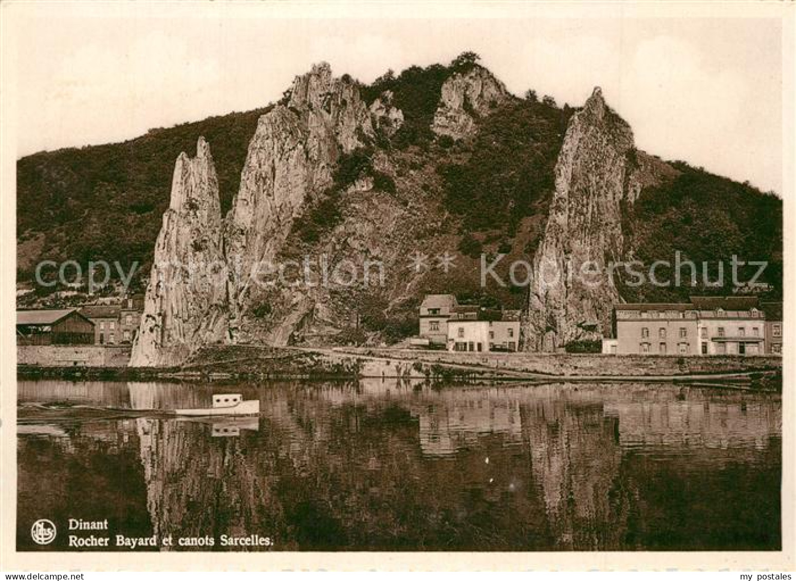 73360018 Dinant Wallonie Rocher Bayard Et Canots Sarcelles Dinant Wallonie - Dinant