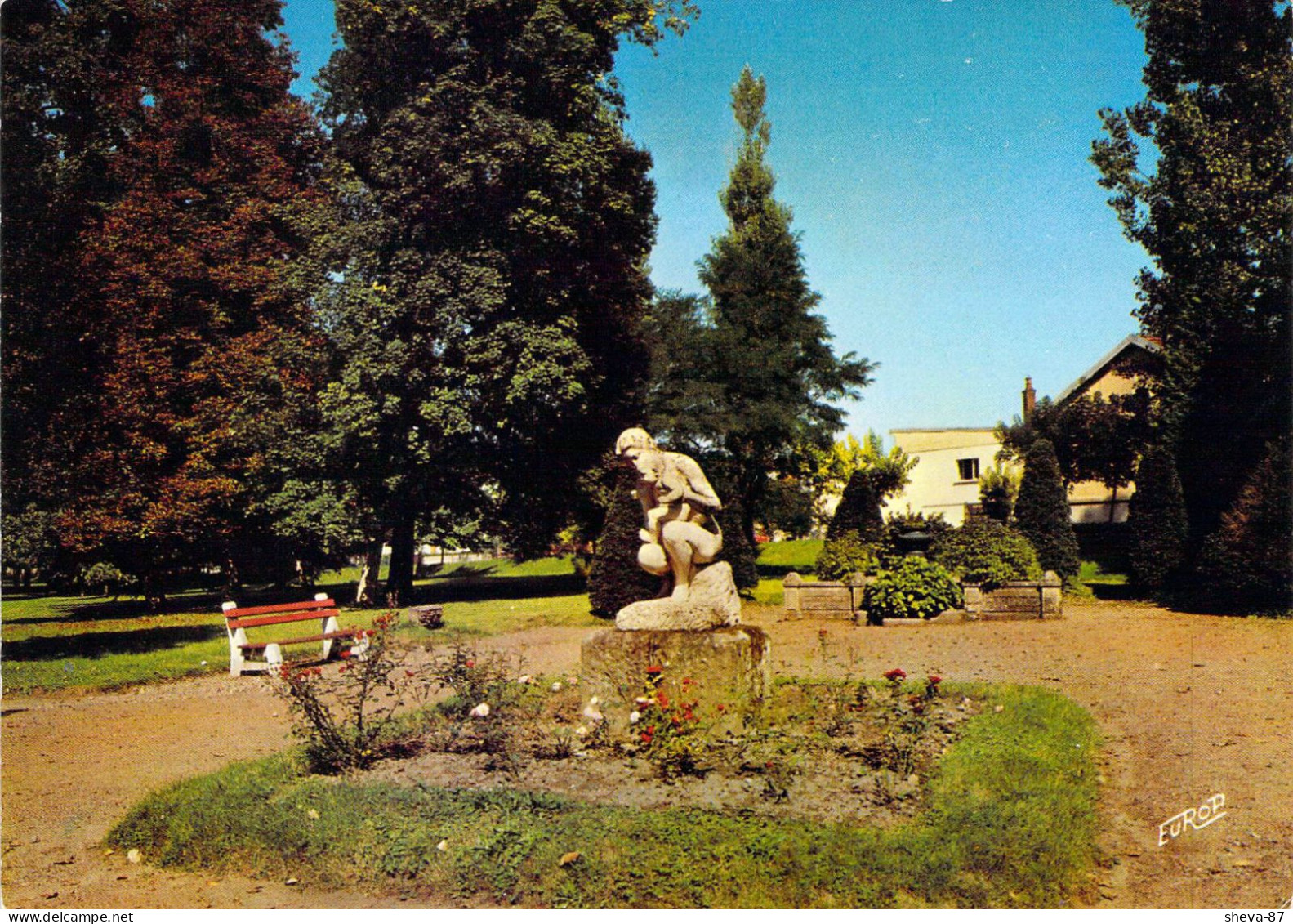 70 - Luxeuil Les Bains - Statue De La Maternité Dans Le Parc De L'Etablissement Thermal - Luxeuil Les Bains