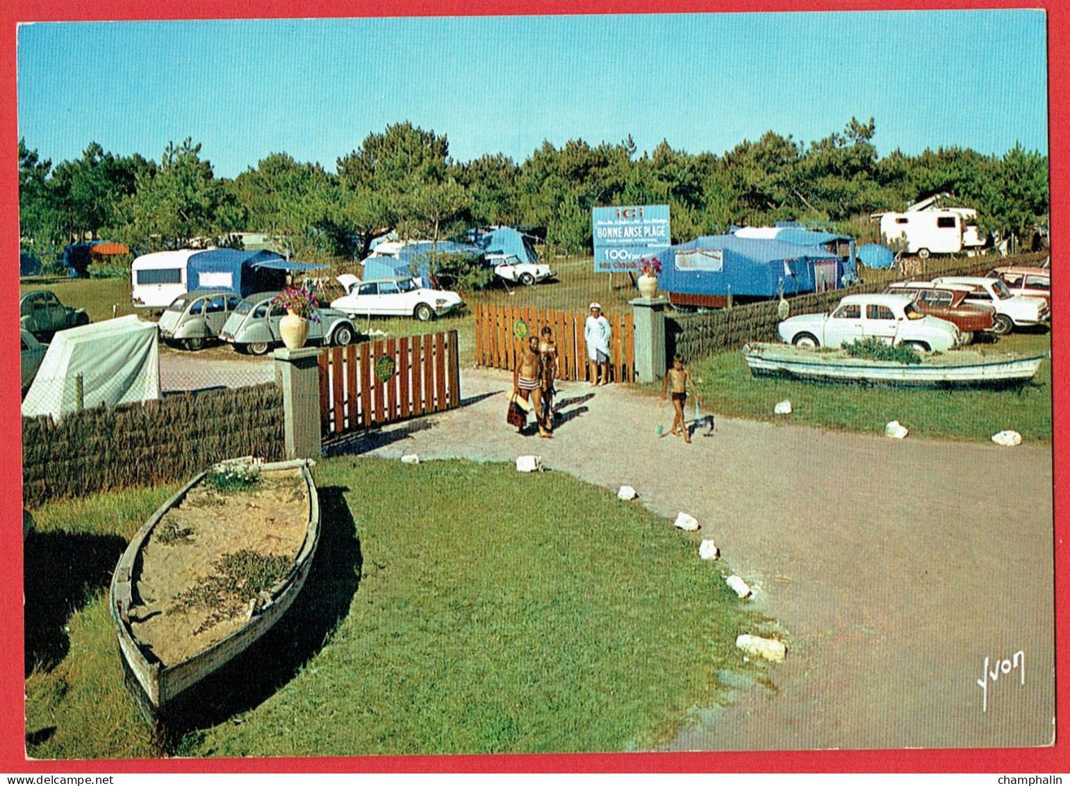 Les Mathes - Camping Caravaning International Bonne Anse Plage - Sortie Vers Les Plages - Voitures Citroën DS 2CV Ami 6 - Les Mathes