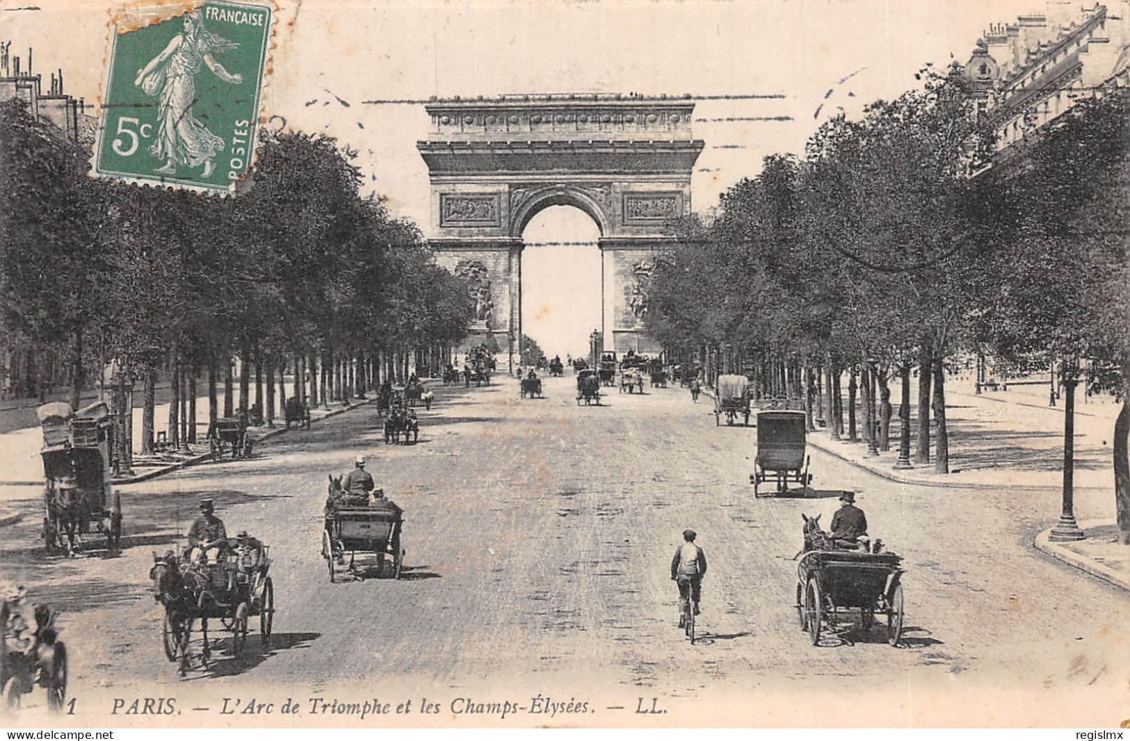75-PARIS L ARC DE TRIOMPHE ET LES CHAMPS ELYSEES-N°T1071-C/0001 - Triumphbogen