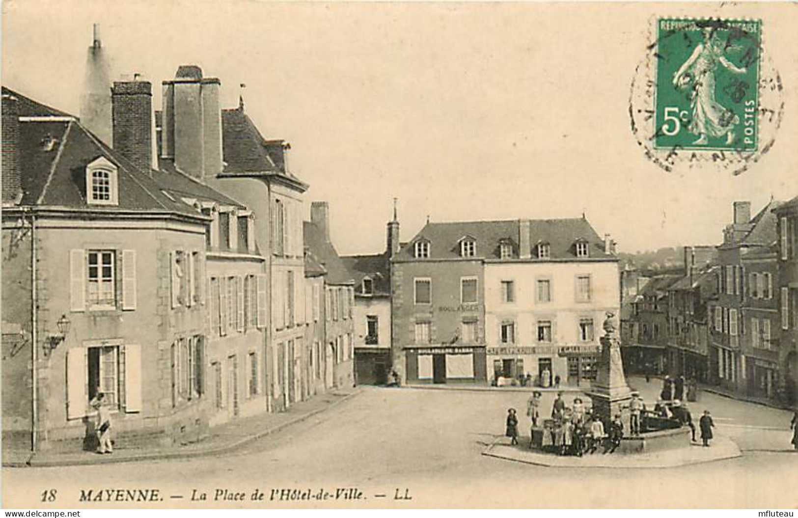53* MAYENNE Place Mairie        MA102,0479 - Mayenne