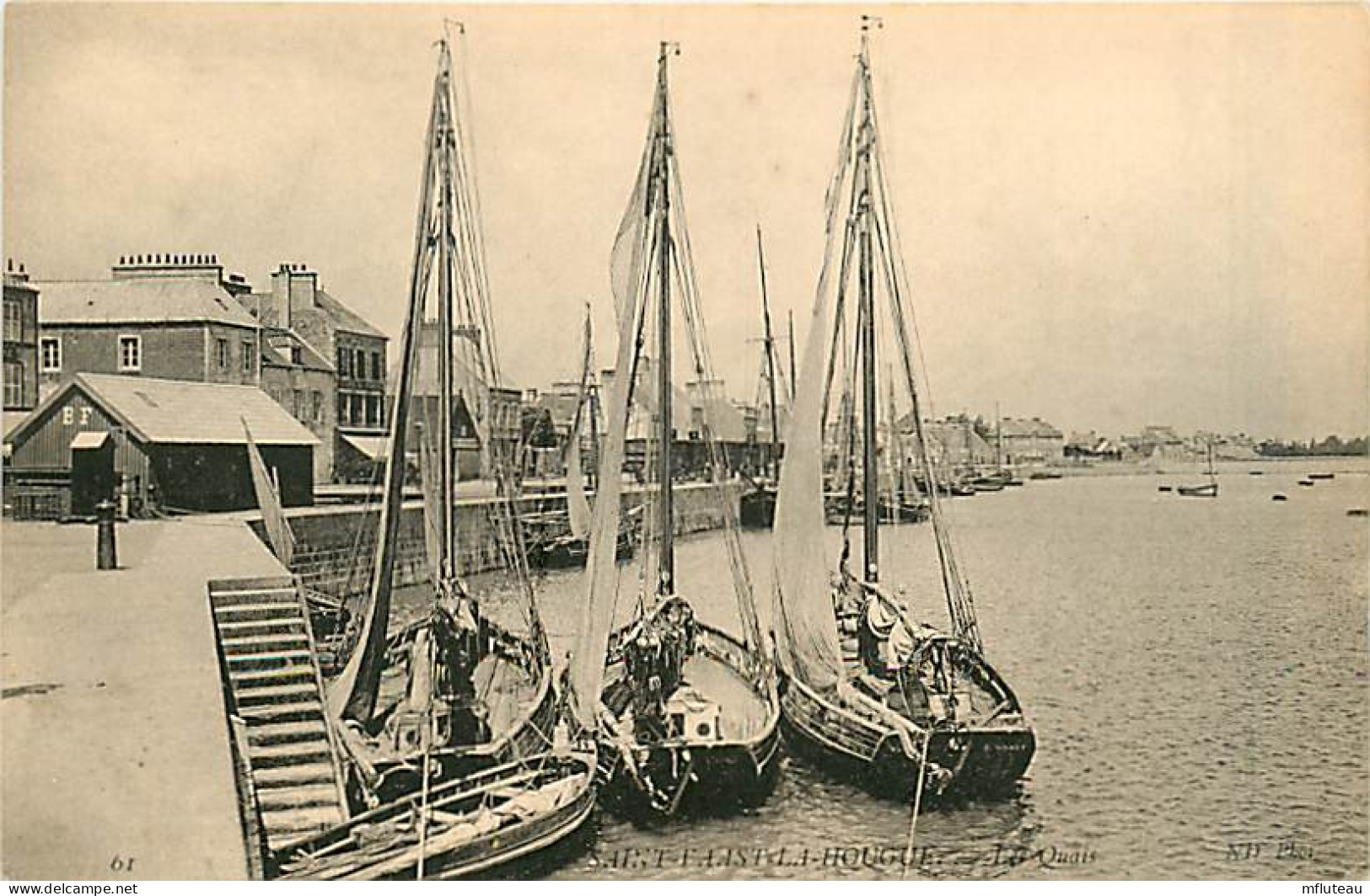 50* ST VAAST LA HOUGUE Les Quais   MA102,0239 - Saint Vaast La Hougue