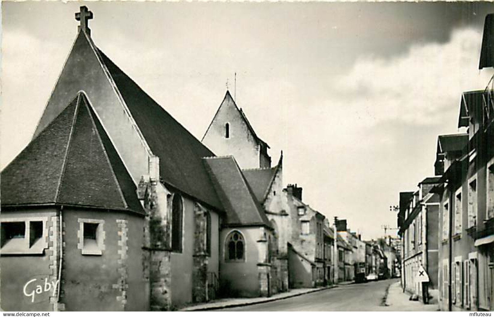 61* LE MERLERAULT Eglise     CPSM(9X14)       MA105,1284 - Le Merlerault