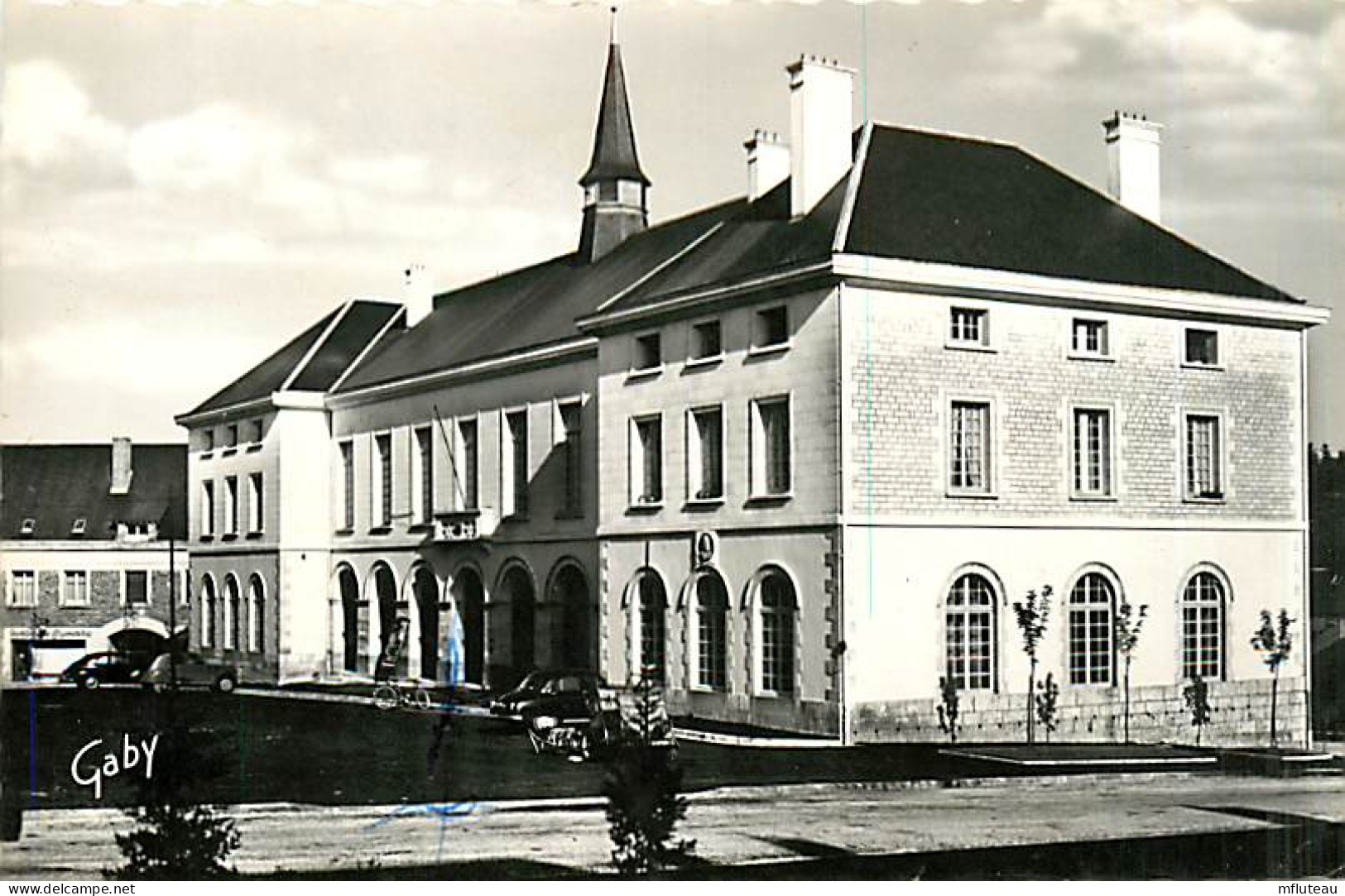 61* LE MERLRAULT Mairie    CPSM(9X14)   MA105,1227 - Le Merlerault