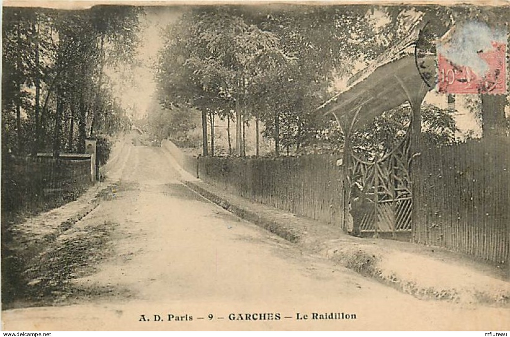 92* GARCHES Le Raidillon    MA106,0423 - Garches