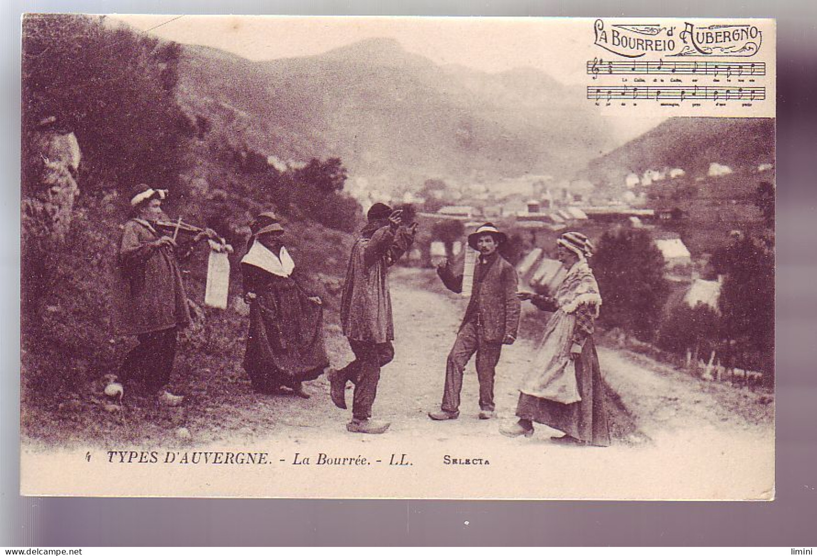 63 - TYPES D'AUVERGNE - LA BOURRÉE - ANIMÉE - - Auvergne Types D'Auvergne