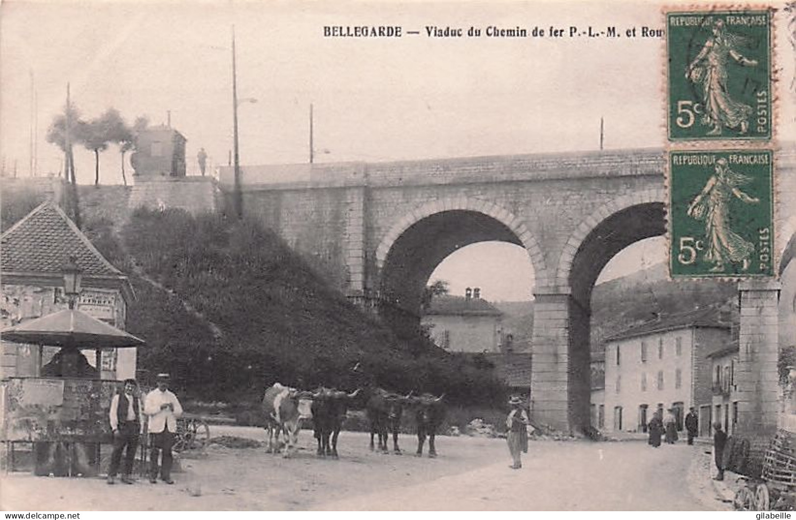 01 - BELLEGARDE Sur VALSERINE - Viaduc Du Chemin De Fer P.L.M Et Route De Lyon - Vespasienne - Bellegarde-sur-Valserine