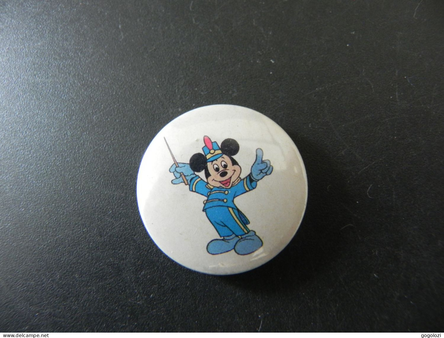 Old Badge Walt Diseny Mickey Mouse - Unclassified