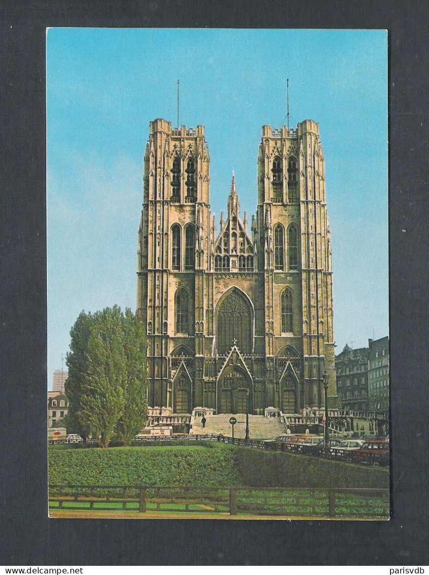 BRUSSEL - BRUXELLES -  ST. MICHEL EN STE GOEDELE  KERK  (15.016) - Monumenten, Gebouwen