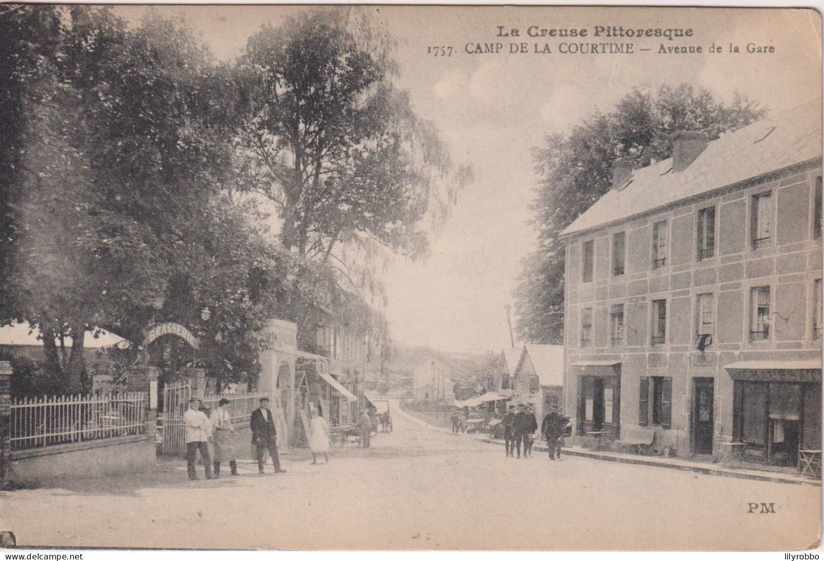 FRANCE - Camp De La Courrtime.  Avenue De La Gare - La Courtine