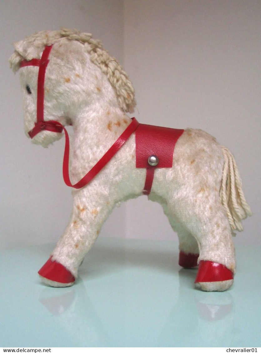 Peluche 10_cheval Blanc - Cuddly Toys