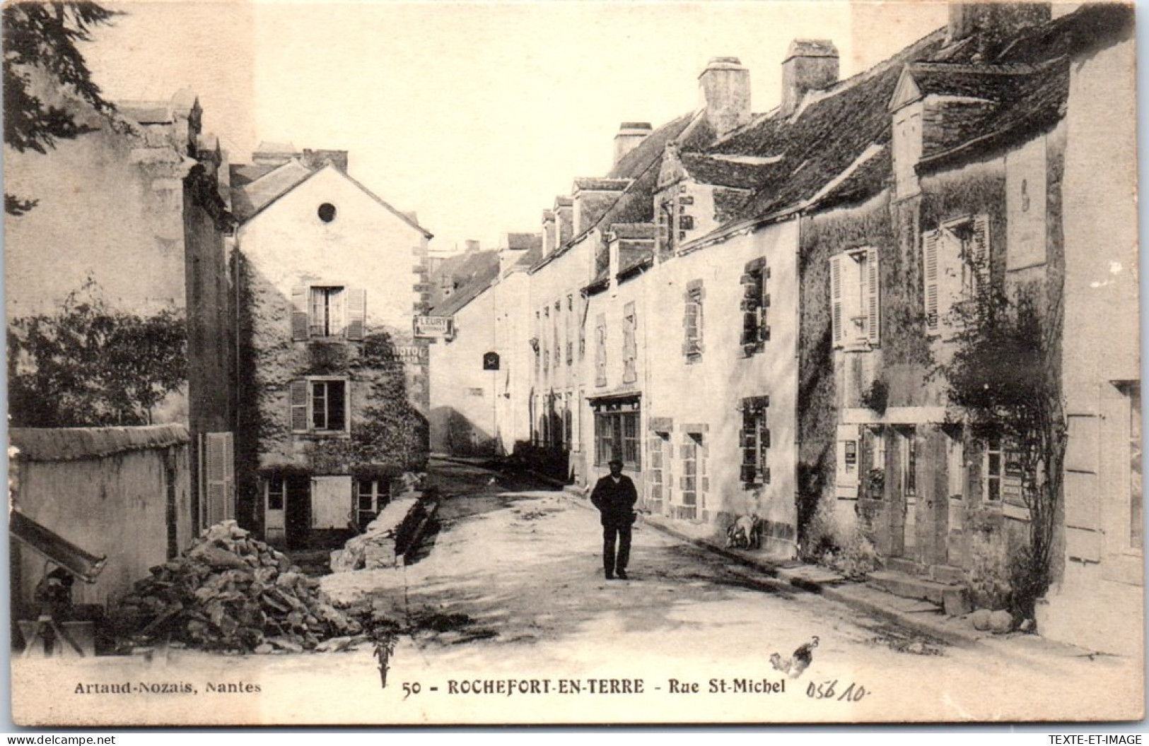 56 ROCHEFORT EN TERRE - La Rue Saint Michel. - Rochefort En Terre