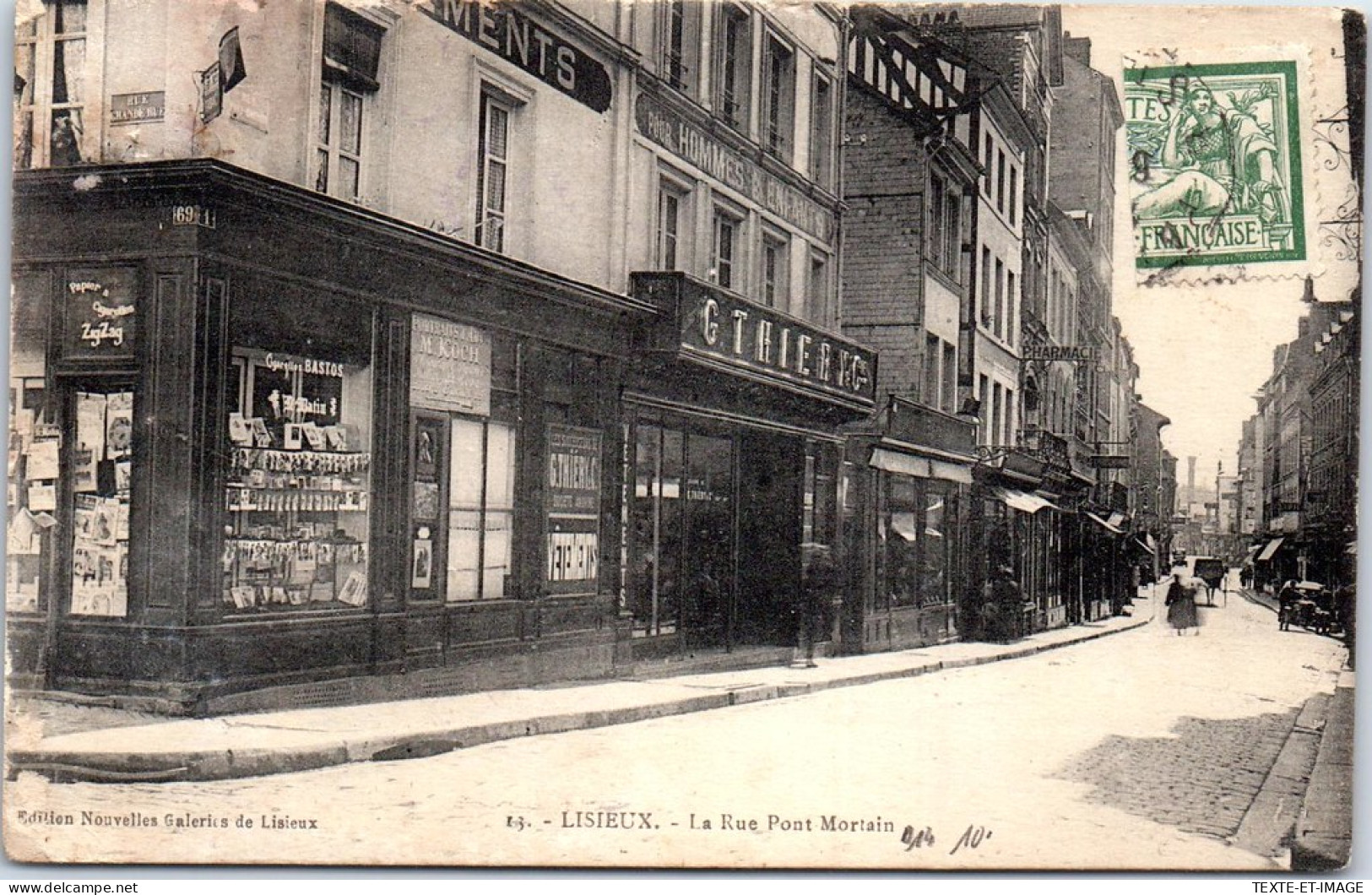 14 LISIEUX - Un Coin De La Rue De Mortain  - Lisieux